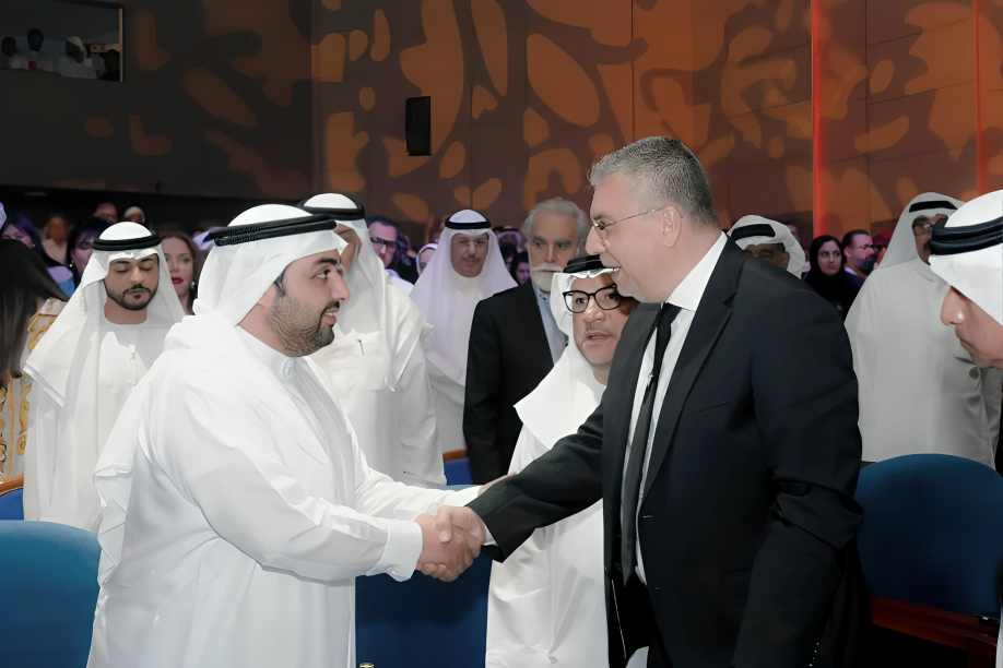 عمرو الليثي يلتقي برئيس دائرة الثقافة والإعلام في الفجيرة