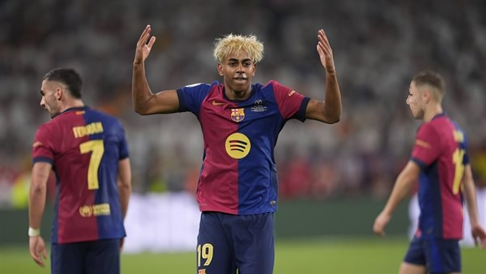 لاعبي برشلونة خلال الاستعدادات لمباراة إنتر ميلان في نصف نهائي دوري أبطال أوروبا 2025
