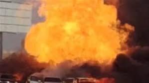 لحظة انفجار خط غاز بطريق الواحات الصحراوي وتفاصيل الحريق الناجم عنه.