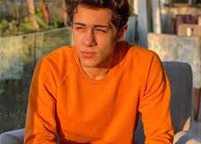 عمر رزيق يستعد لفيلم جديد بعد نجاح ولنا في الخيال حب