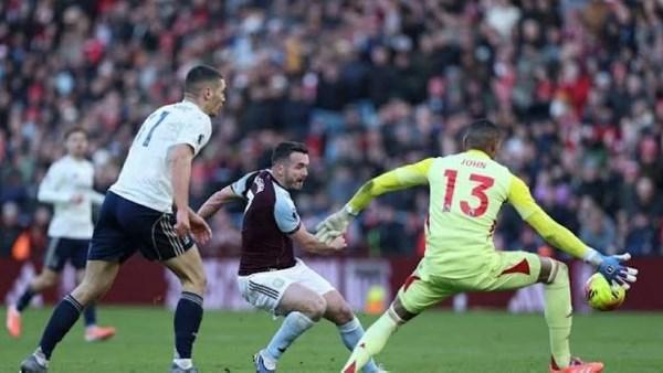 نوتنجهام فورست يتعادل مع أستون فيلا في الدوري الإنجليزي
