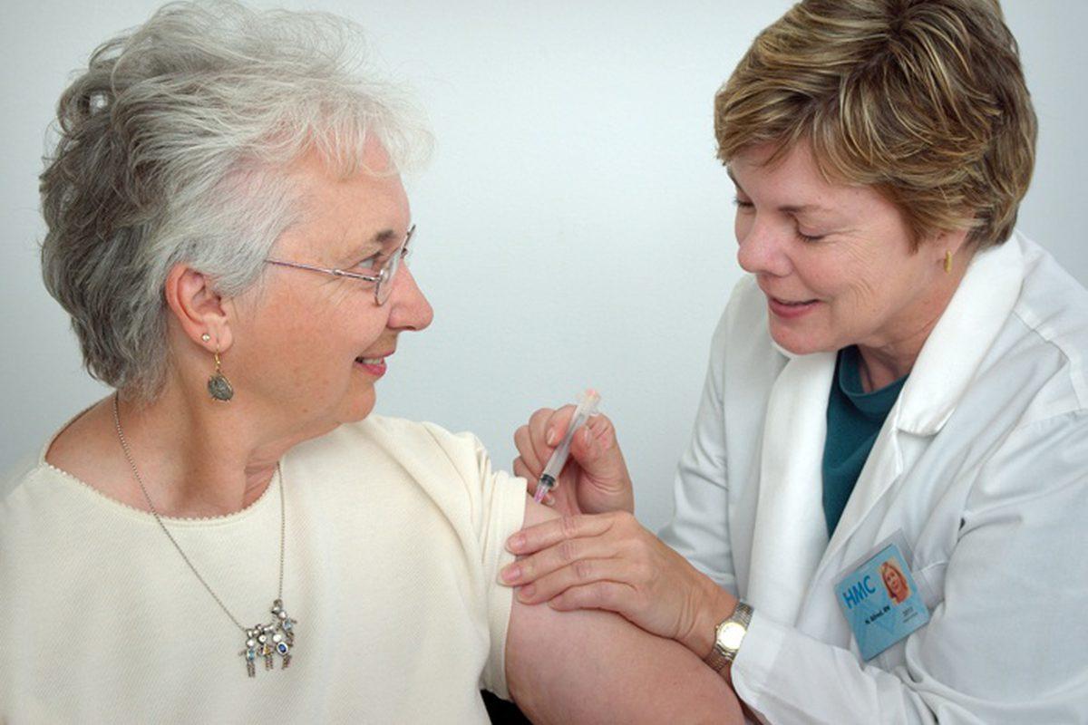 Best geriatric doctor in Giza for elderly care