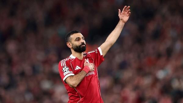 محمد صلاح يحتفل بهدفه مع ليفربول في الدوري الإنجليزي