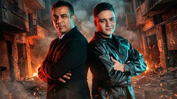 محمود الليثي وفتحي مصطفى كامل أثناء تسجيل دويتو من صغرنا مع بعضنا في الاستوديو