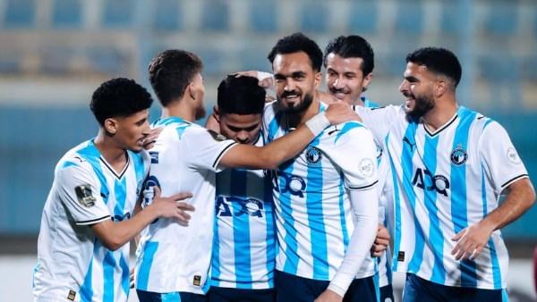 لاعب بيراميدز غاضب خلال مباراة في الدوري المصري
