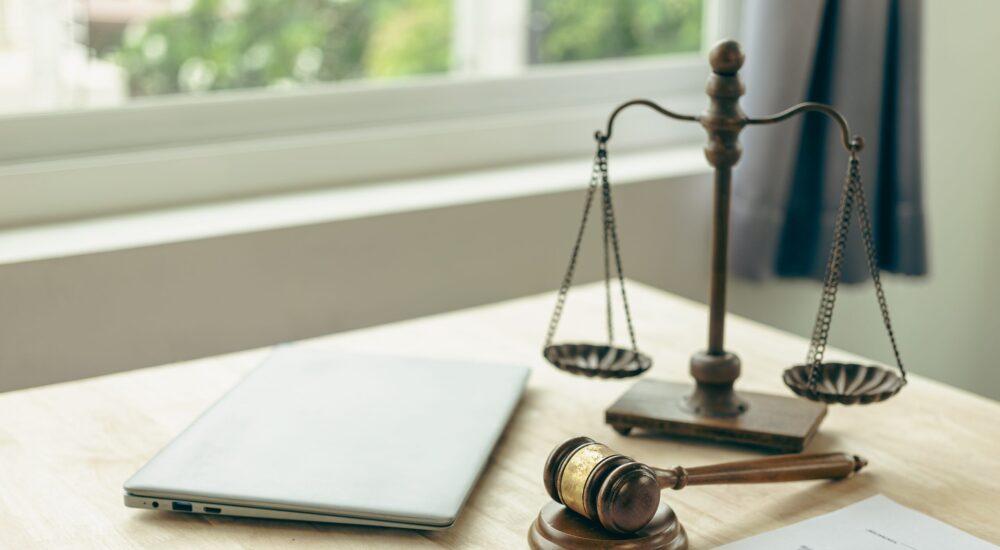 أفضل محامي في البحيرة