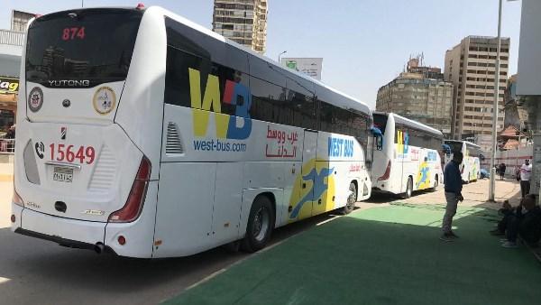 أتوبيسات نادي الزمالك تنتظر الجماهير لحضور مباراة المصري البورسعيدي
