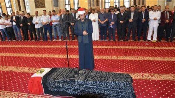 حكم من فاته تكبيرات صلاة الجنازة وطريقة استكمالها