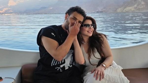 مسلم وزوجته يارا تامر في ظهور رومانسي وسط البحر مع جدل أزمة النفقة