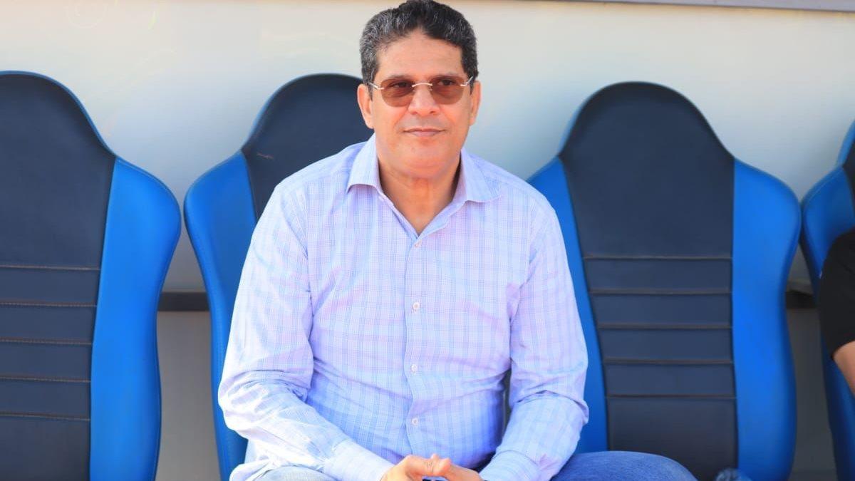 البنك الأهلي يؤكد استمرار أيمن الرمادي وينفي مفاوضات الأهلي لضم أحمد رضا