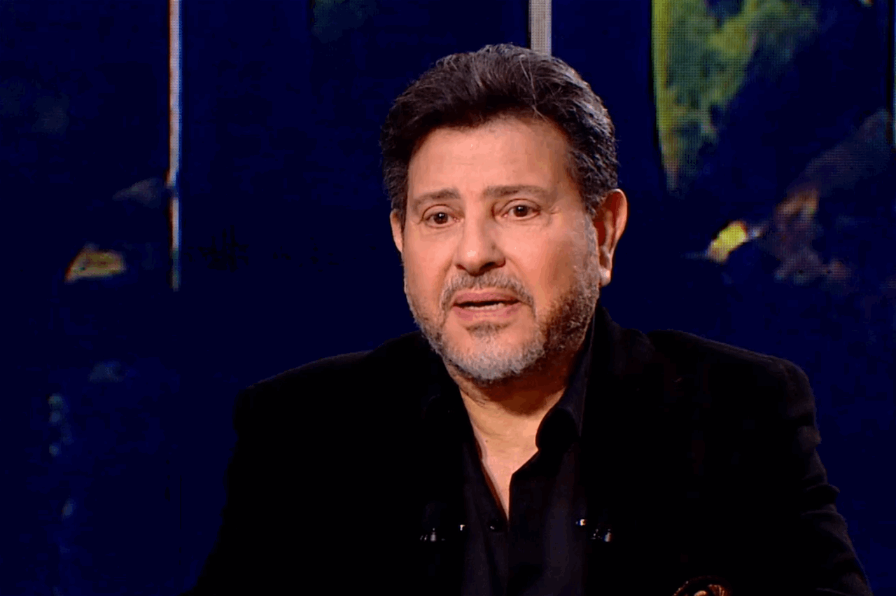 الفنان هاني شاكر داخل المستشفى أثناء تلقي العلاج في باريس