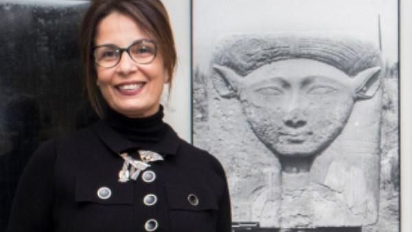 وزيرة الثقافة خلال زيارتها إلى مدينة شلاتين ومناقشة تطوير المشروعات الثقافية