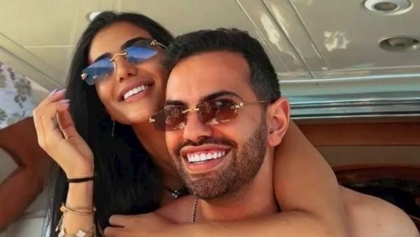 ريم سامي على يخت فاخر مع زوجها | إطلالة صيفية جذابة