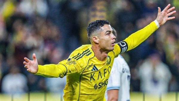 كريستيانو رونالدو يقود هجوم النصر أمام الأهلي في الدوري السعودي