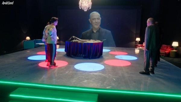 أشرف عبد الباقي بشخصية صاحب اللعبة في مسلسل اللعبة باستخدام الهولوجرام