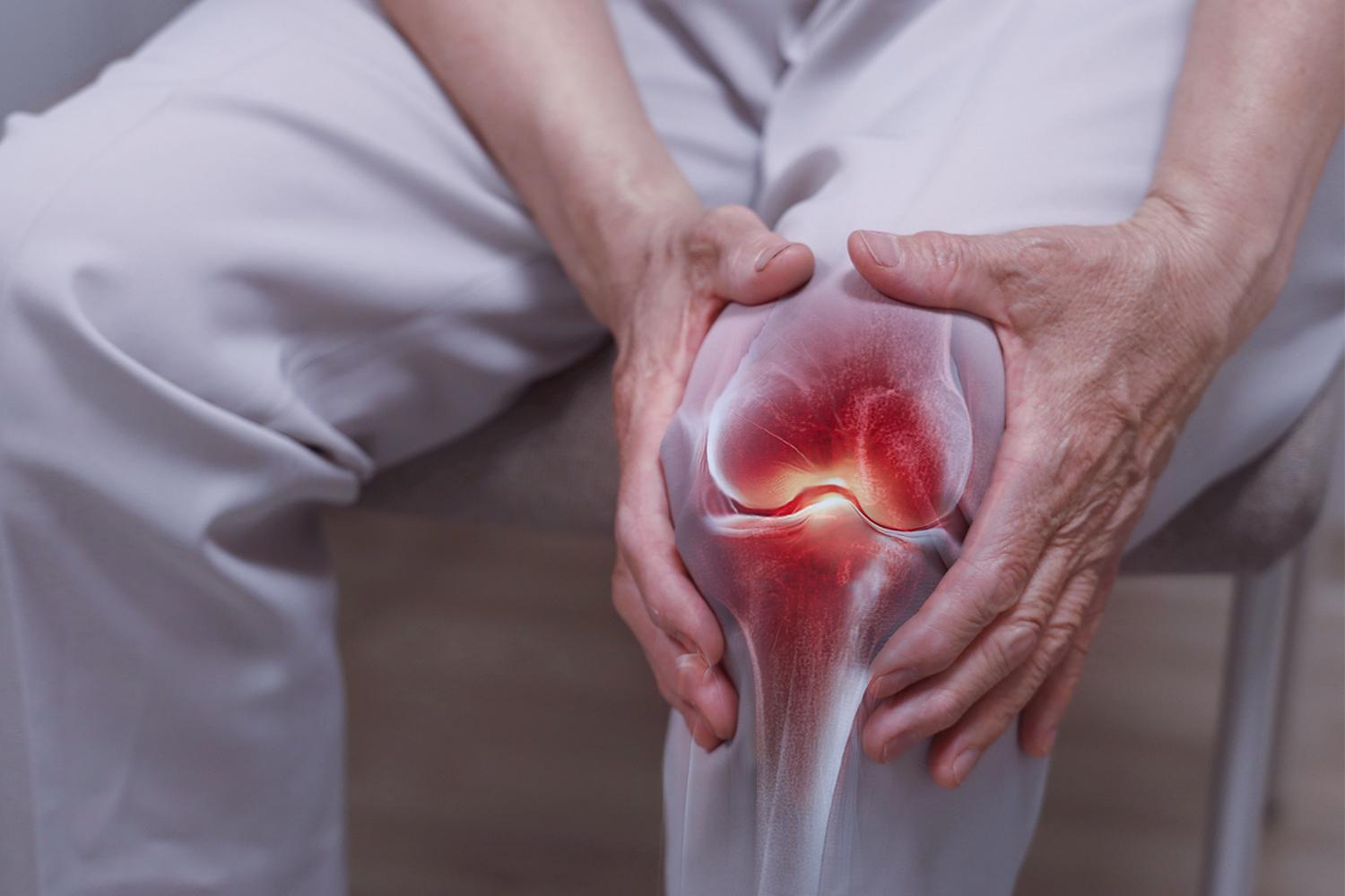 د. أحمد العطار