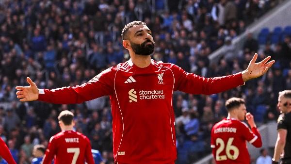 فان دايك يشيد بمحمد صلاح بعد مباراة إيفرتون