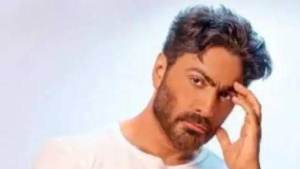 تامر حسني يطالب وزارة الصحة بتوضيح التغذية السليمة ومشاركة مجدي يعقوب