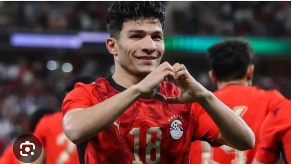 إسلام عيسى خلال تدريبات منتخب مصر استعدادًا لكأس العالم 2026