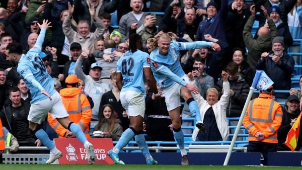 مانشستر سيتي يفوز 4-0 على ليفربول وخروج محمد صلاح ودخول عمر مرموش