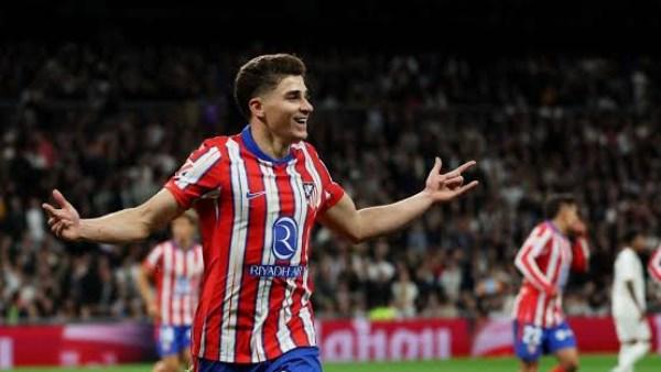 أتلتيكو مدريد يتمسك بجوليان ألفاريز قبل مباراة آرسنال