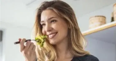 عادات صحية يومية بسيطة لتحسين الحياة والطاقة