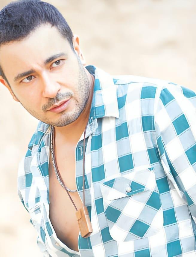 تفاصيل حادث سير أليم أثناء استقلال الفنان محمد نجاتي سيارة نقل ركاب