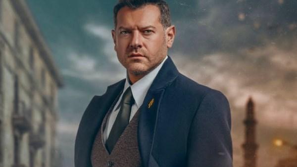 بوستر مسلسل الفرنساوي يضم أبطال العمل في أجواء درامية غامضة تعكس الطابع التشويقي للجريمة والانتقام