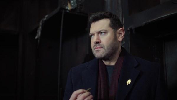 عمرو يوسف في مشهد من مسلسل الفرنساوي على يانجو بلاي