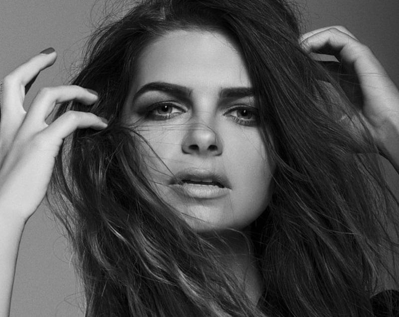 بيلين كارهان تعلن طلاقها بعد 12 عامًا من الزواج