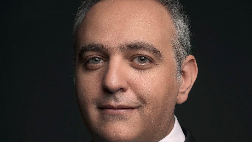 مشهد يعكس المنافسة بين أفلام السينما المصرية في شباك التذاكر وإيرادات الأفلام