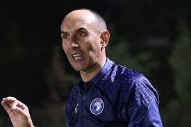 المدرب كرونوسلاف يورتشيتش خلال حفل جوائز دير جيست بعد فوزه بجائزة أفضل مدرب في مصر