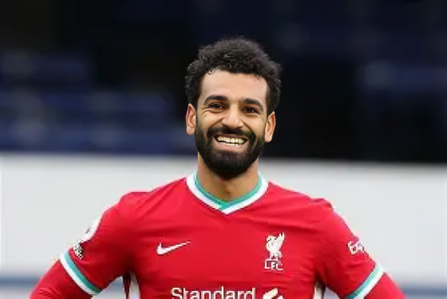 محمد صلاح يحتفل بهدف مع ليفربول.