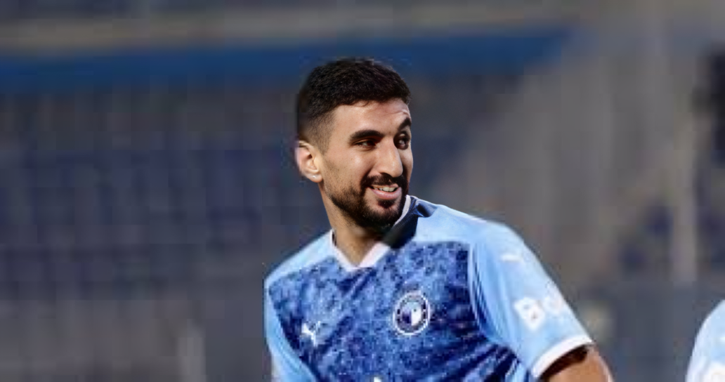 وليد الكرتي يتلقى بطاقة حمراء في مباراة بيراميدز ووادي دجلة.