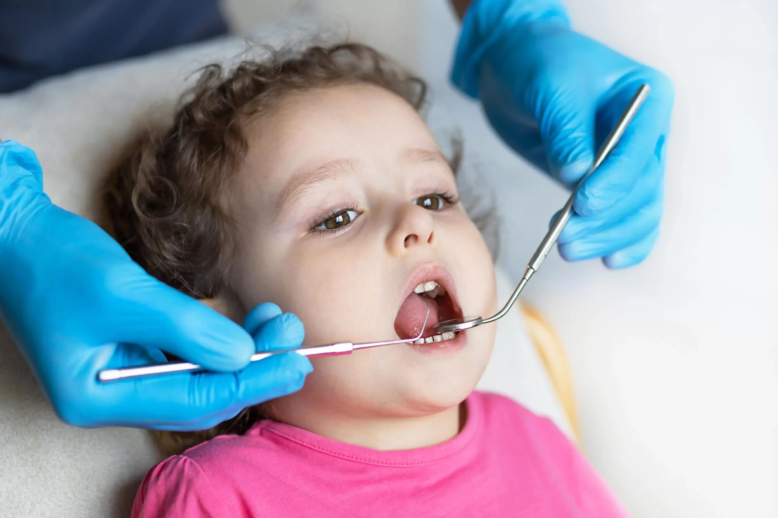طب أسنان الأطفال في الشيخ زايد