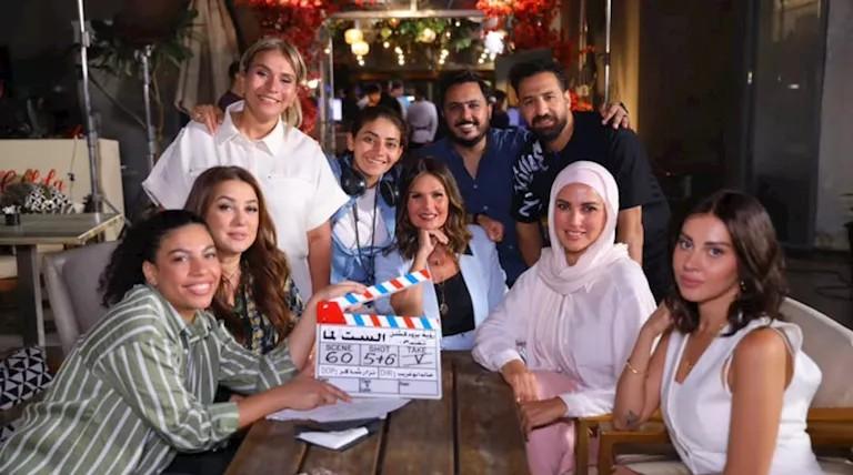 يسرا في فيلم الست لما مع أبطال العمل والمخرج خالد أبو غريب