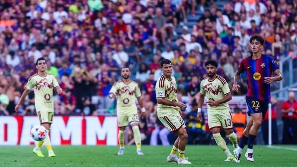 الأهلي وبرشلونة