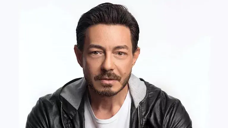 أحمد زاهر 