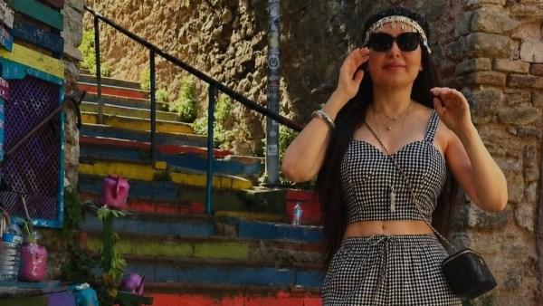 عبير صبري بإطلالة كاجوال جريئة في أحدث ظهور لها من تركيا