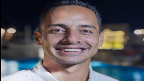 عمرو وهبة يسخر من تريند قاع الهامور عبر فيسبوك