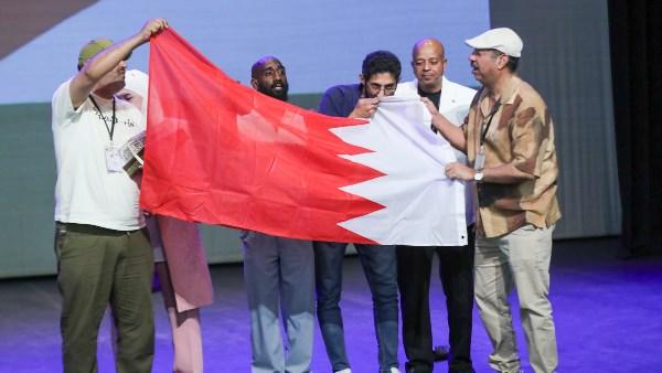 مسرحية المدعو صدفة البحرينية تتوج بأربع جوائز في مهرجان المونودراما بجرش