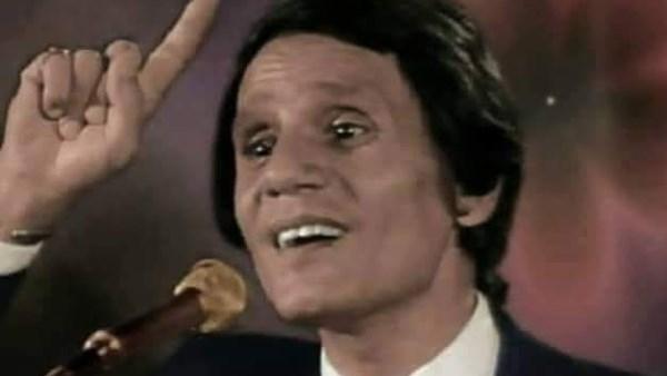 محمد شبانة يكشف تفاصيل واقعة صورة زائر داخل منزل عبدالحليم حافظ