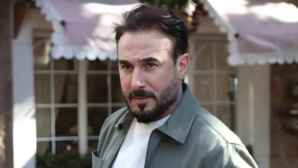 باسم مغنية في كواليس فيلم صقر وكناريا خلال مشاركته في العمل