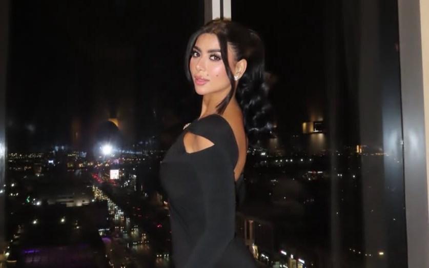كارولين عزمي