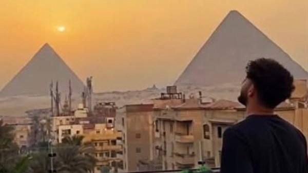 طائرة درون تصور أهرامات الجيزة وتثير جدلًا واسعًا على مواقع التواصل