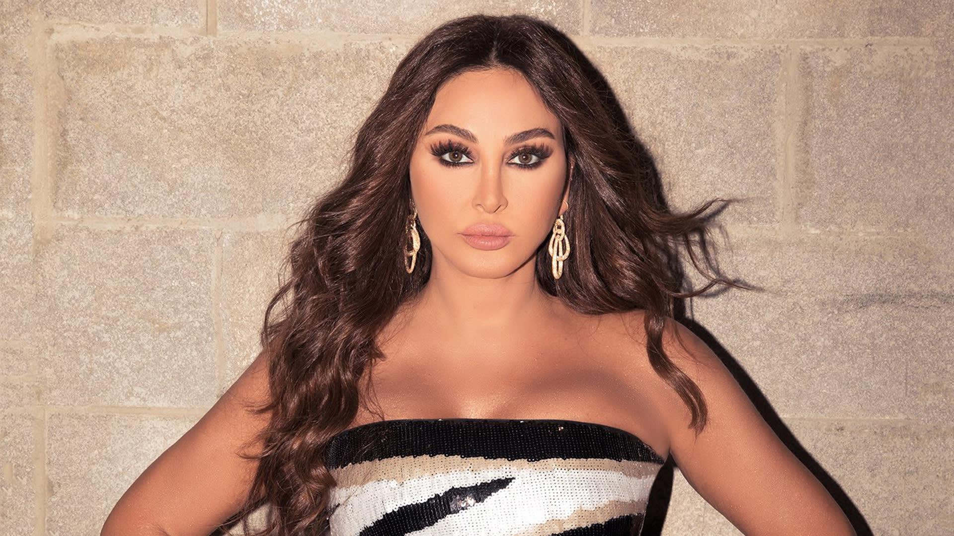 إليسا وتامر عاشور خلال حفلهما في العلمين الجديدة ضمن فعاليات يلا ساحل