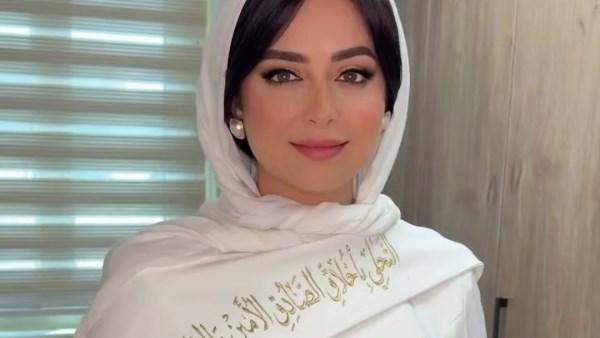 هبة مجدي خلال مشاركتها بالغناء في احتفالية المولد النبوي الشريف بحضور الرئيس السيسي