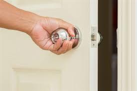 دعاء الخروج من المنزل