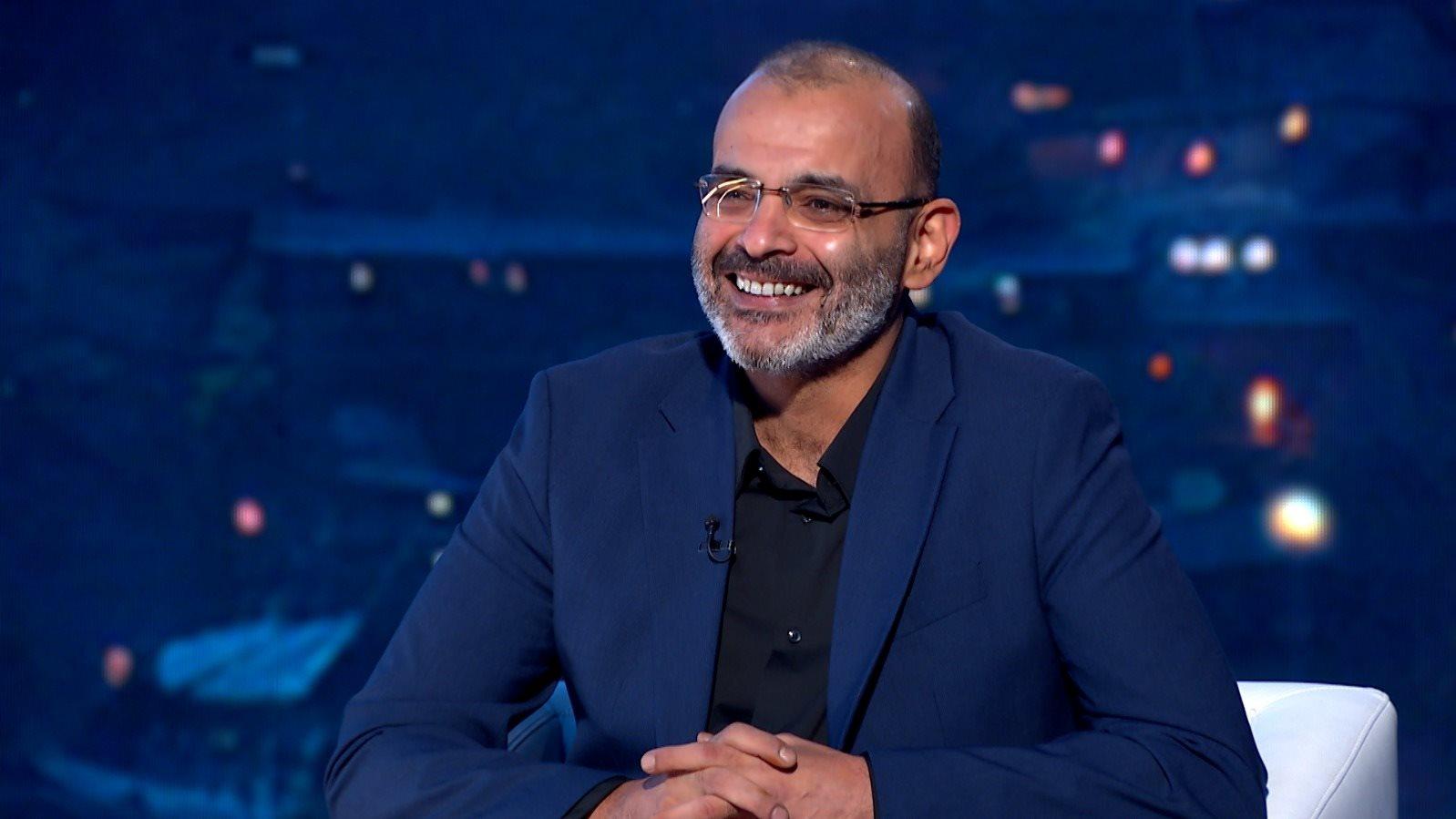 أيمن بهجت قمر يتحدث عن خلافه مع محمد حماقي ونجاح نجله أدهم في أول تعاون مع عمرو دياب
