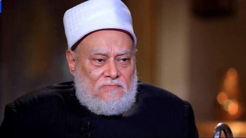 الدكتور علي جمعة يتحدث عن أهمية العفاف وآثاره الروحية والسلوكية.